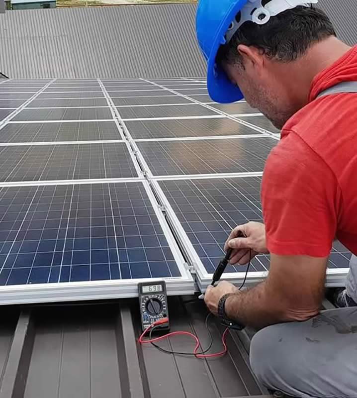 ENTRETIEN ET MAINTENANCE DES SYSTEMES PHOTOVOLTAIQUES